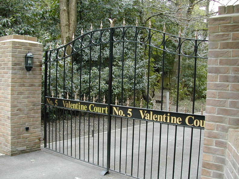 Val Court Gate.jpg